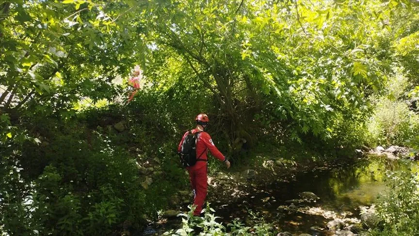 Bursa'da 5 gündür kayıp olarak aranan çocuk saklandığı evde bulundu