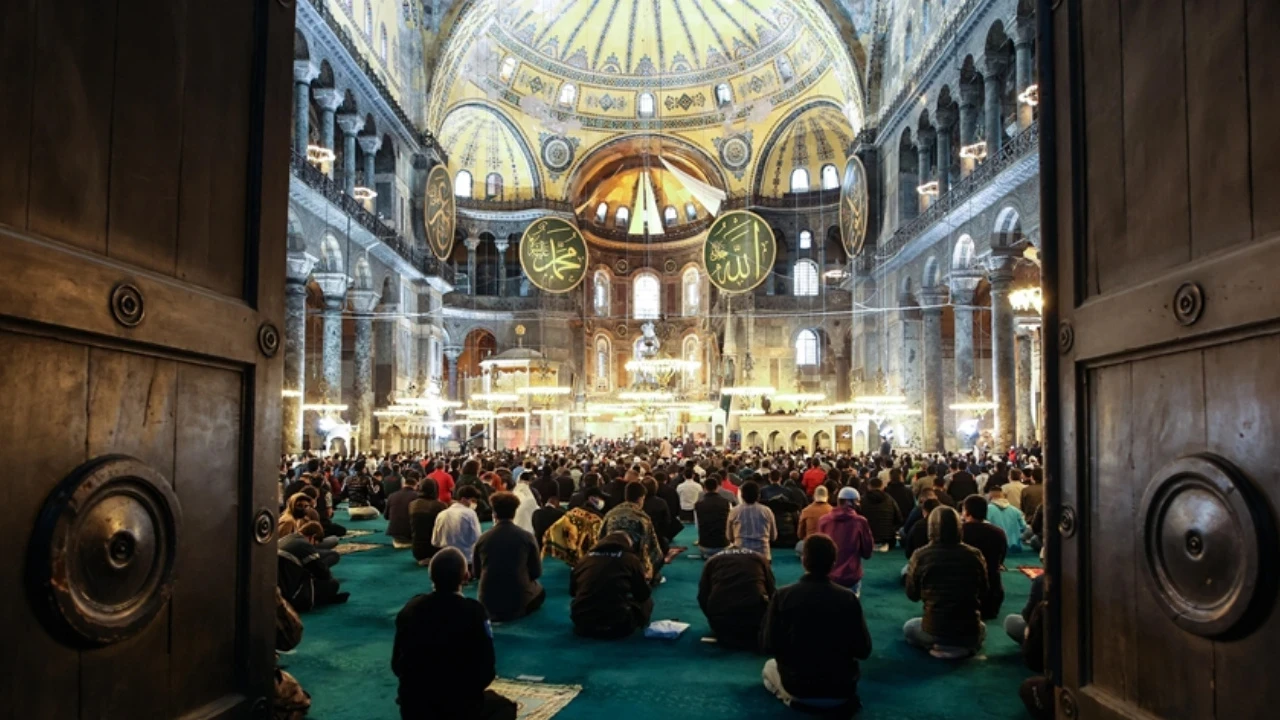 Ramazan ayı ne zaman başlıyor? Ramazan Bayramı hangi gün?