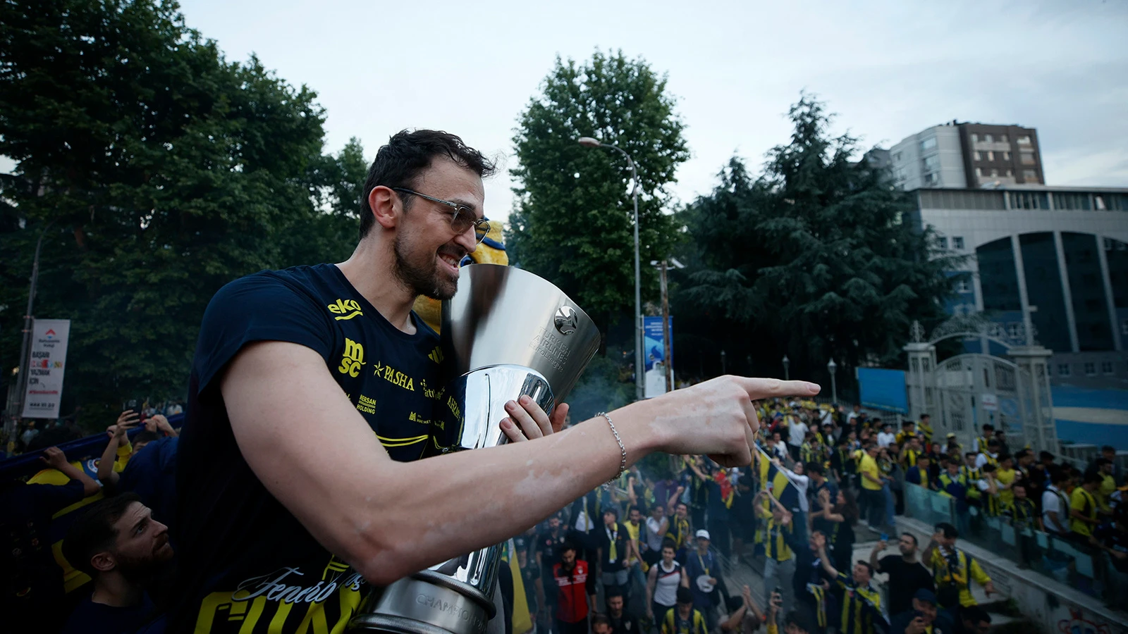 Fenerbahçe Beko, Sertaç Şanlı ile yollarını ayırdı