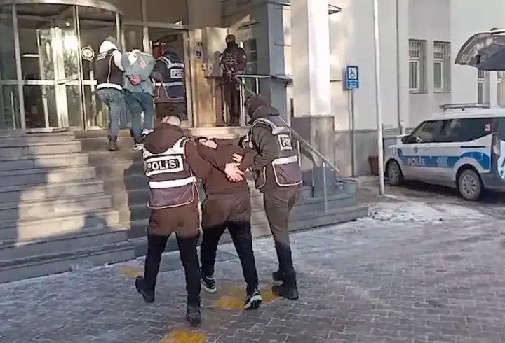 Kayseri’de cezaevi firarisi 2 hükümlü yakalandı