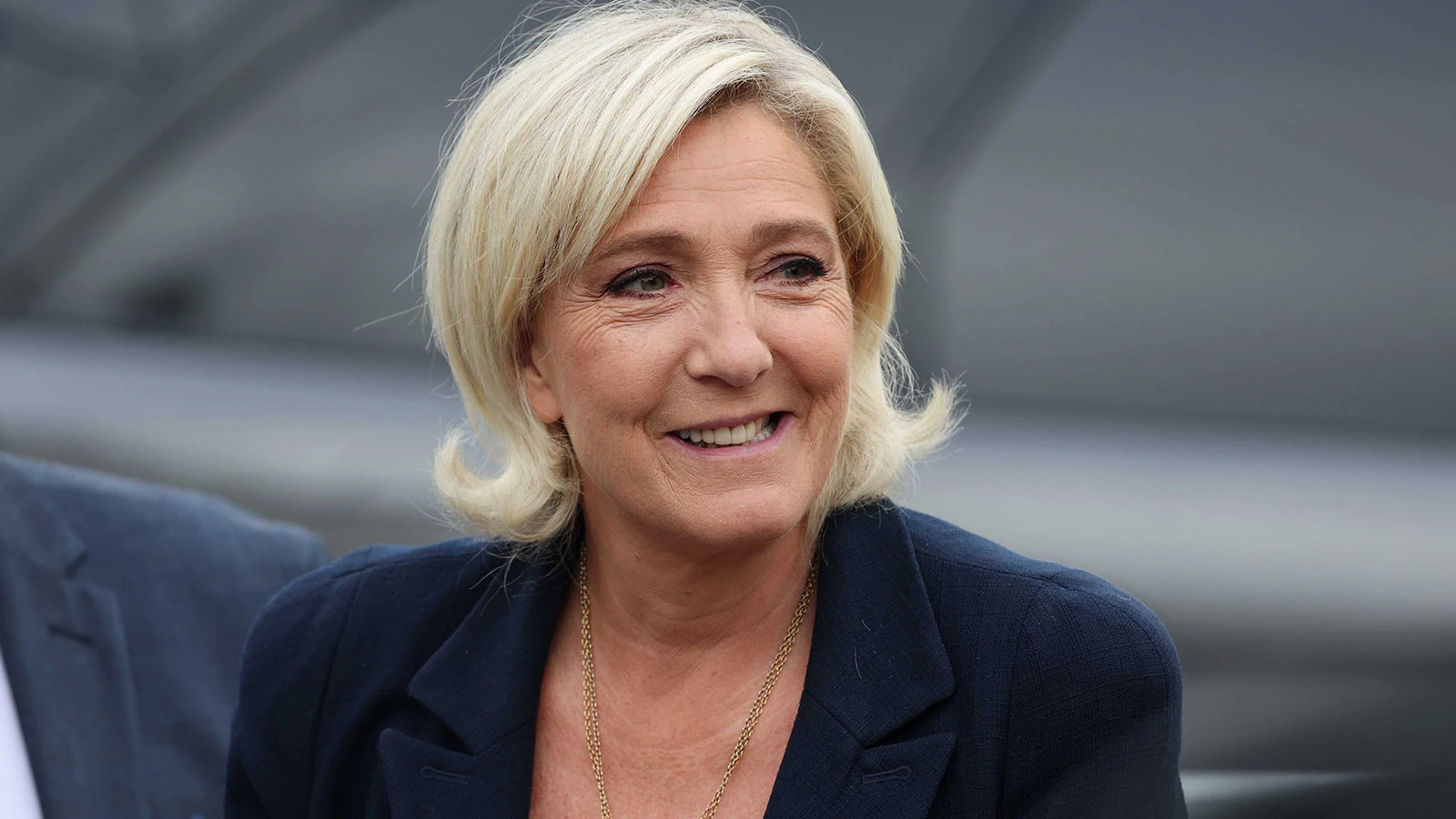 Fransız siyasetçi Le Pen, yolsuzluktan suçlu bulundu