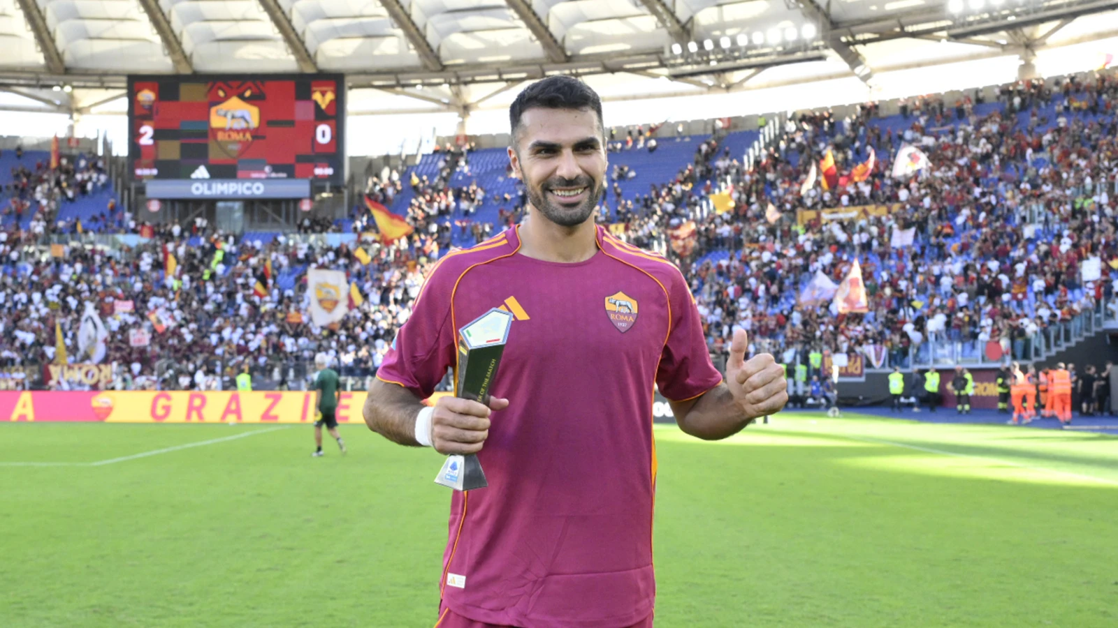 Roma Zeki Çelik'i elinde tutabilecek mi? Premier Lig devleri sıkıştırıyor