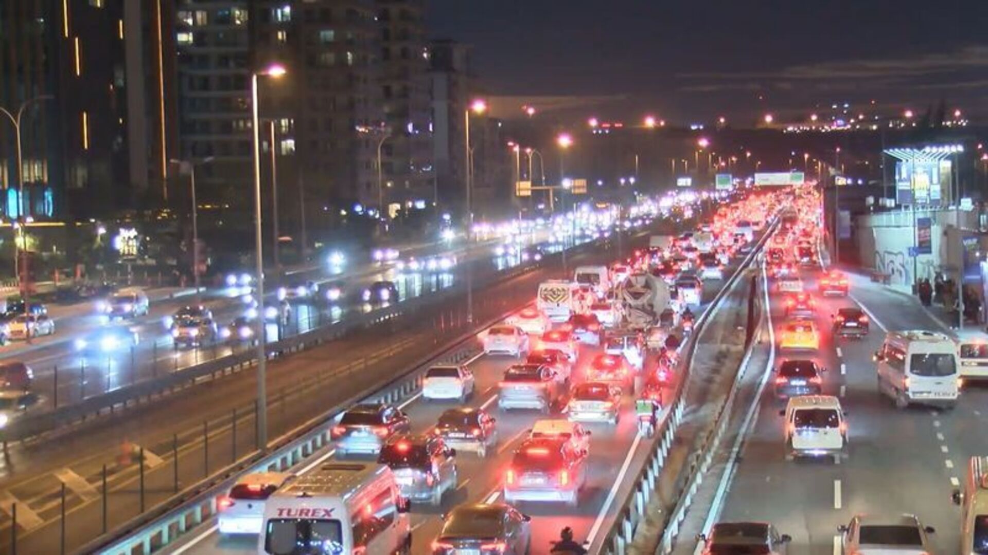 İstanbul'da Trafik Yüzde 80'e Çıktı - Güncel Haberler - Habertürk