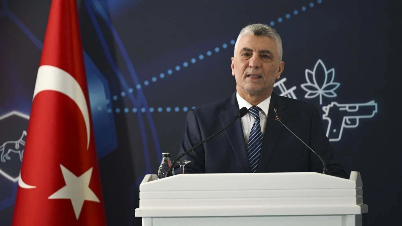 Gümrük denetimlerinde 13,6 milyar liralık kamu geliri tespit edildi