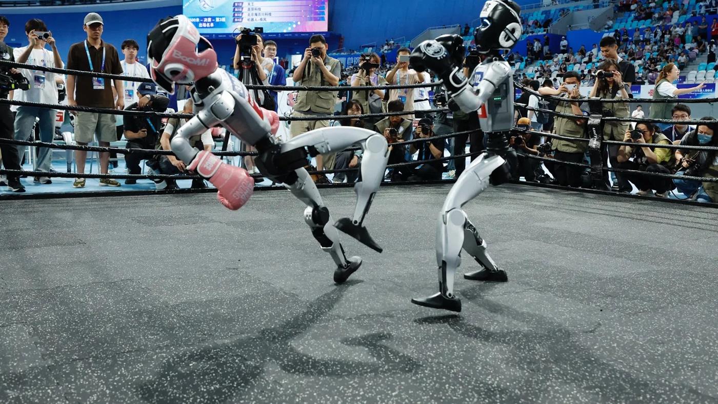 İlk kez düzenlenen “Robot Olimpiyatları” rekorlara sahne oldu