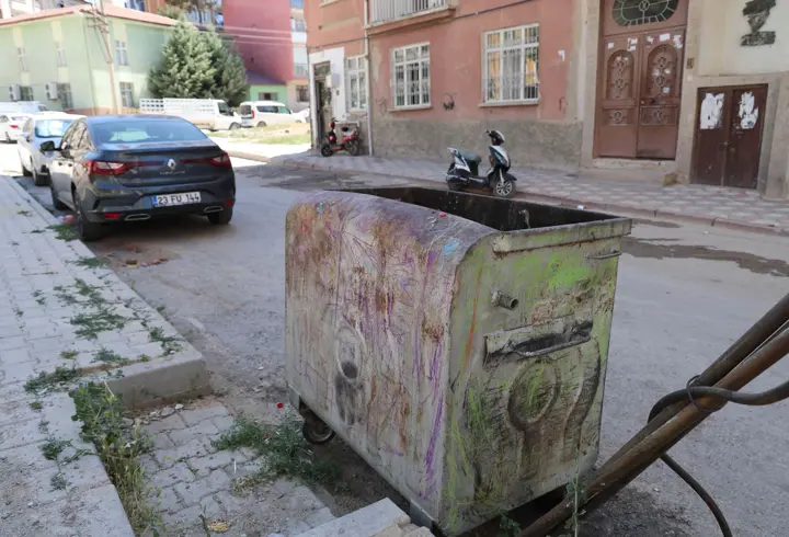 Elazığ’da yeni doğan bebeğini çöpe atan kadın gözaltına alındı