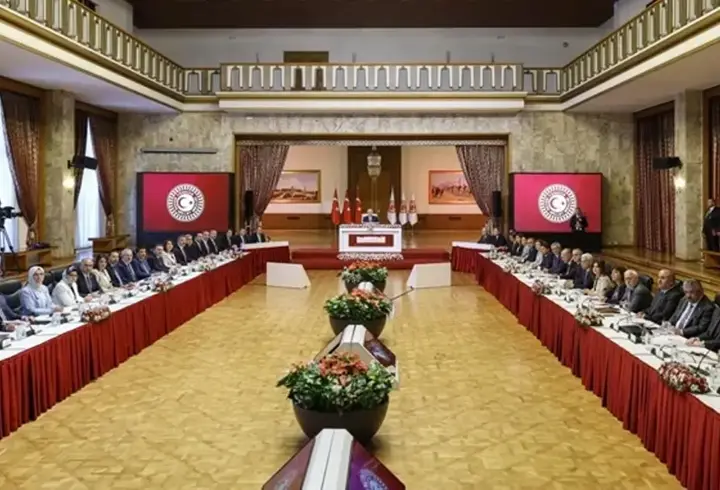 'Terörsüz Türkiye' komisyonu, emekli asker derneklerini dinleyecek