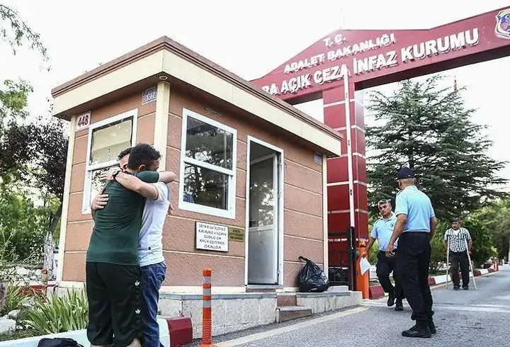 SON DAKİKA | Bakan Tunç duyurdu: Cezaevlerinde tahliyeler başladı