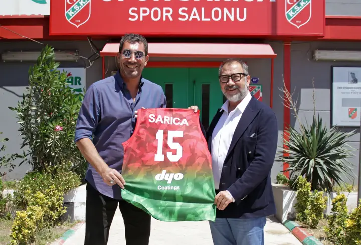 Karşıyaka'da Ateş Özerk'in adı salona veriliyor