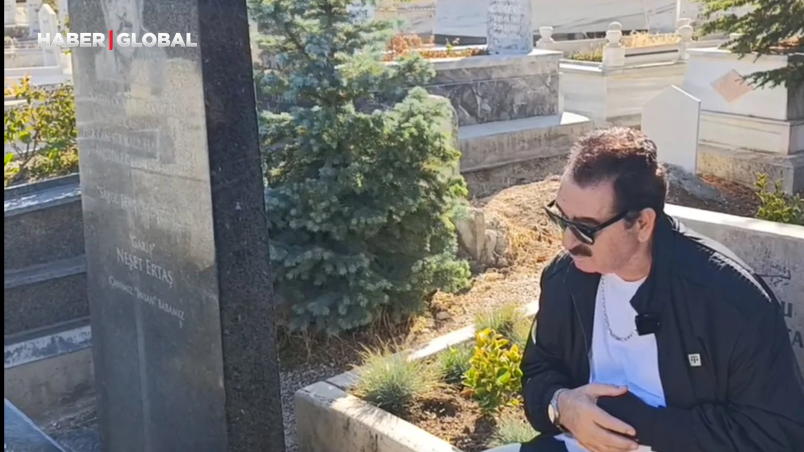 İbrahim Tatlıses, Neşet Ertaş'ın mezarına gitti