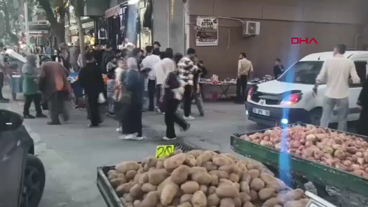 Şanlıurfa'da Ortalık Karıştı! Sopalı, Bıçaklı Kavgada Kan Aktı: 3 Yaralı