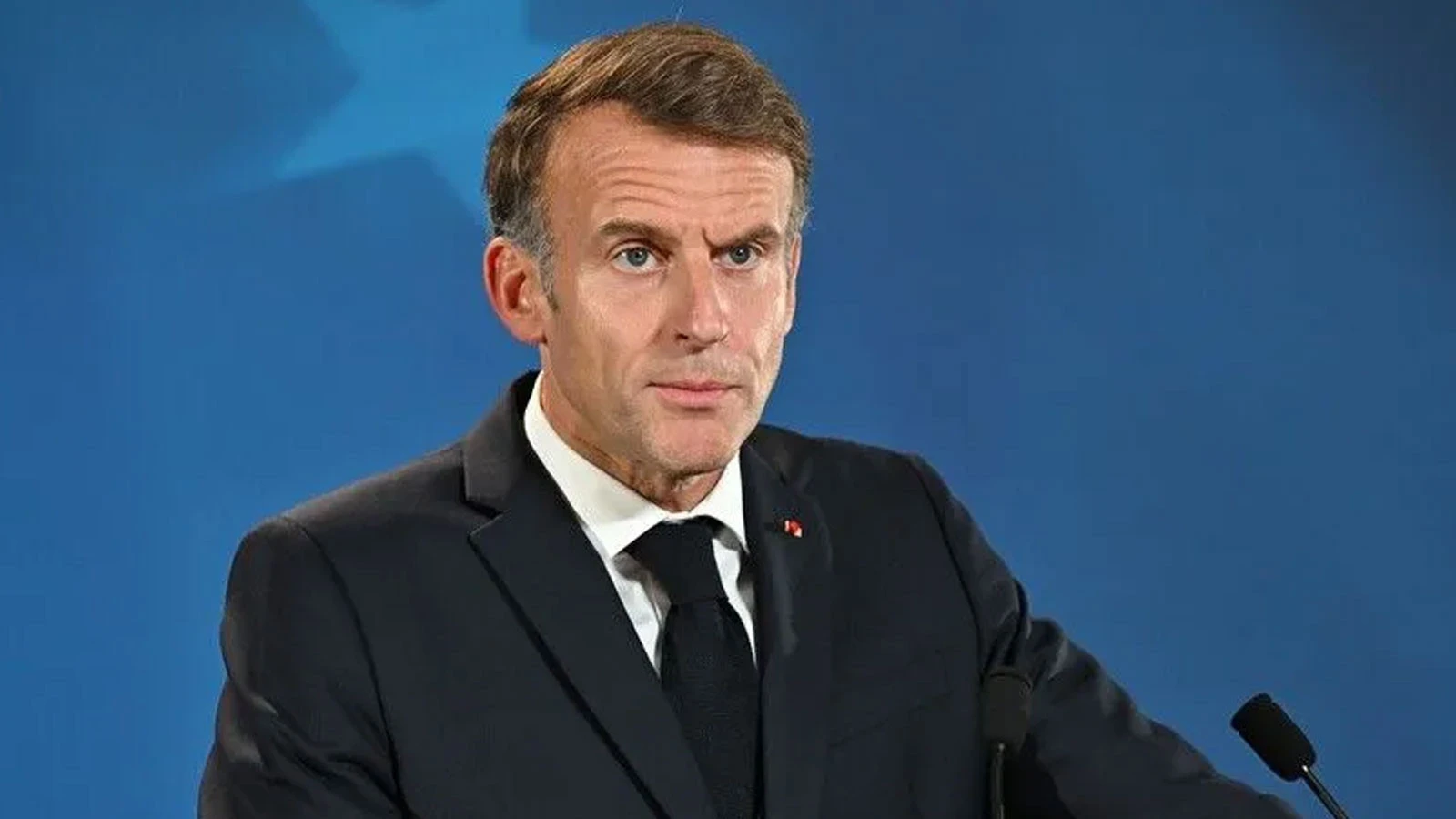 Macron: "Paris Yakınlarındaki Saldırı, Terör Eylemi"