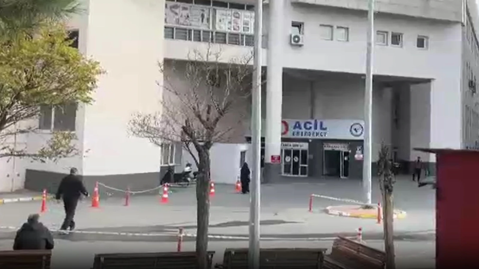 Kantinden tavuk yiyen 14 öğrenci hastanelik oldu