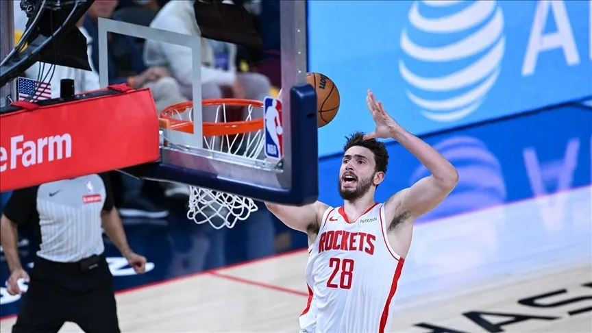 NBA play-off'larında Rockets, Alperen Şengün'ün "double-double"na rağmen elendi