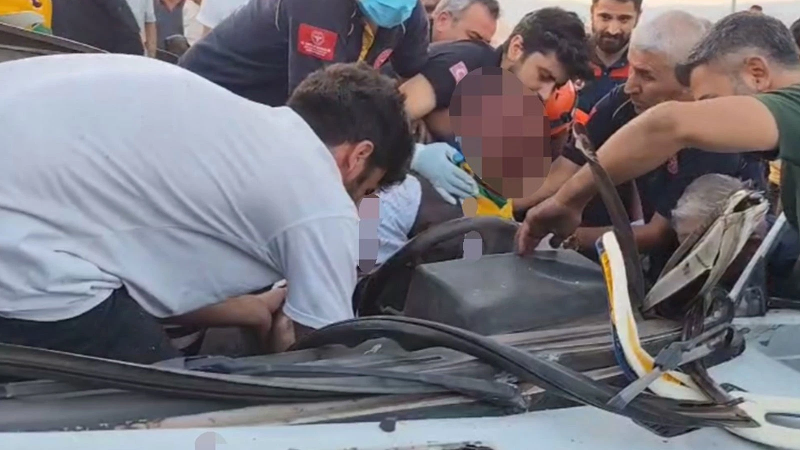 Adıyaman'da otomobil takla attı! Can pazarı yaşandı