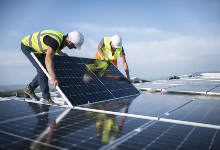 Güneş enerjisi küresel dönüşümün lokomotifi oluyor