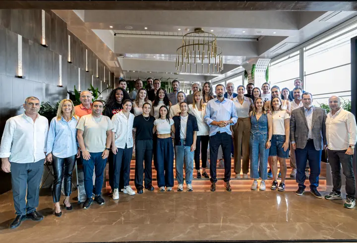 A Milli Kadın Basketbol Takımı'na uğurlama yemeği