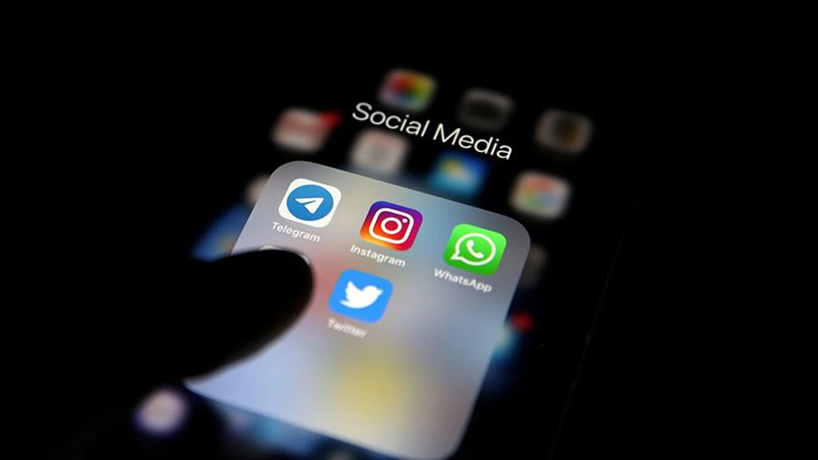 Sosyal medyaya e-Devlet şartı, VPN’e 15 yaş sınırı geliyor