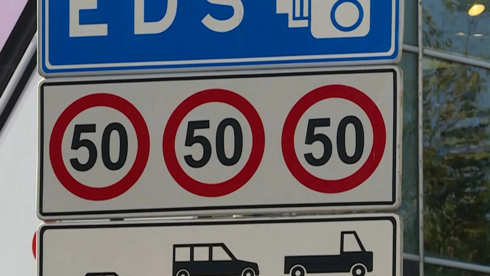 Trafikte yeni dönem başlıyor! İlk olarak çelişkili tabelalar kaldırılıyor
