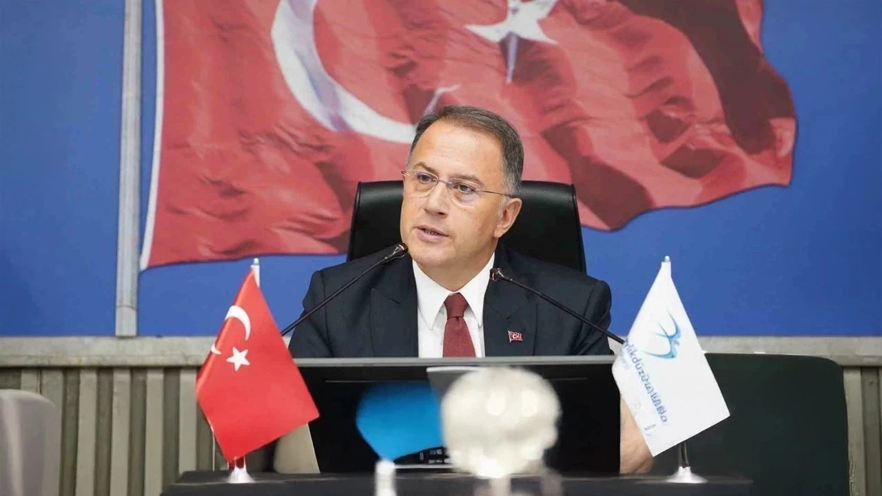 Mehmet Murat Çalık yeniden hastaneye kaldırıldı