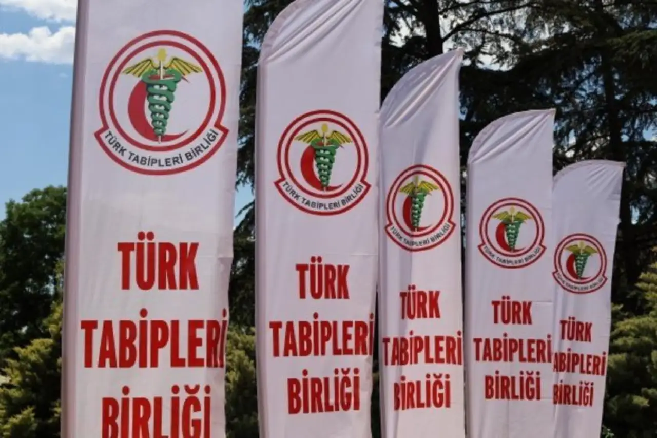 Ttb'den, HIV Alanında Çalışan Sivil Toplum Örgütlerinin Yaşadığı Sorunlar İçin Üç Kuruma Çağrı