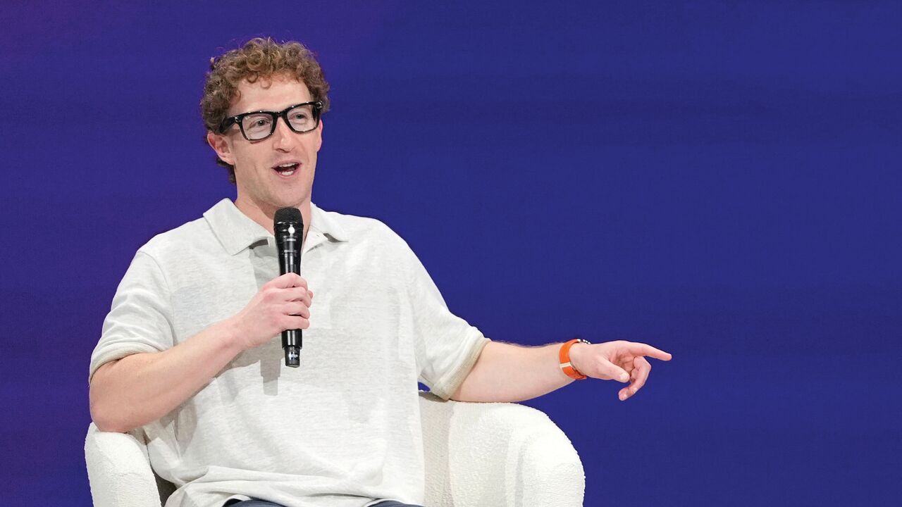 Mark Zuckerberg: Sizi Anlayan Yapay Zeka Geliyor