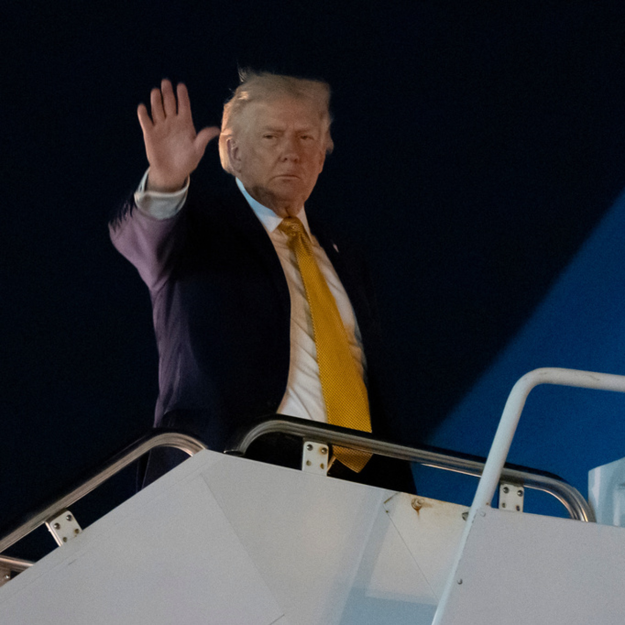 Trump: Venezuela ile savaşta değiliz