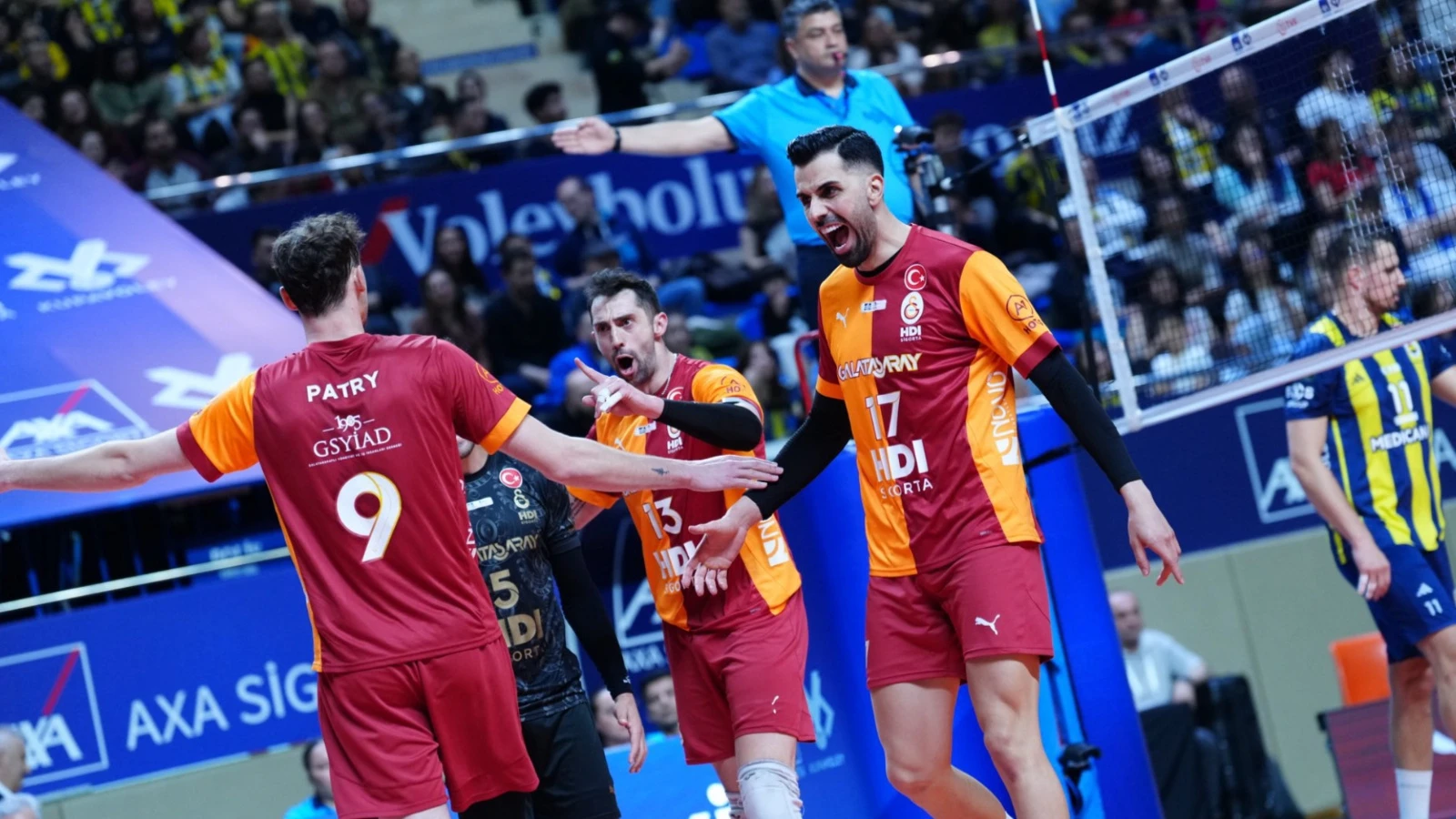 Galatasaray, Fenerbahçe'yi yenerek finale yükseldi