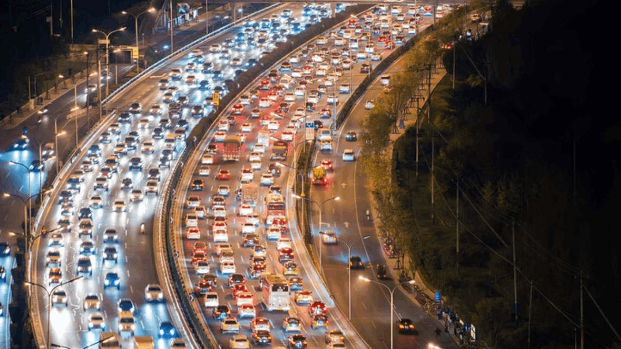 İstanbul'da trafik yoğunluğu yüzde 81'e yükseldi