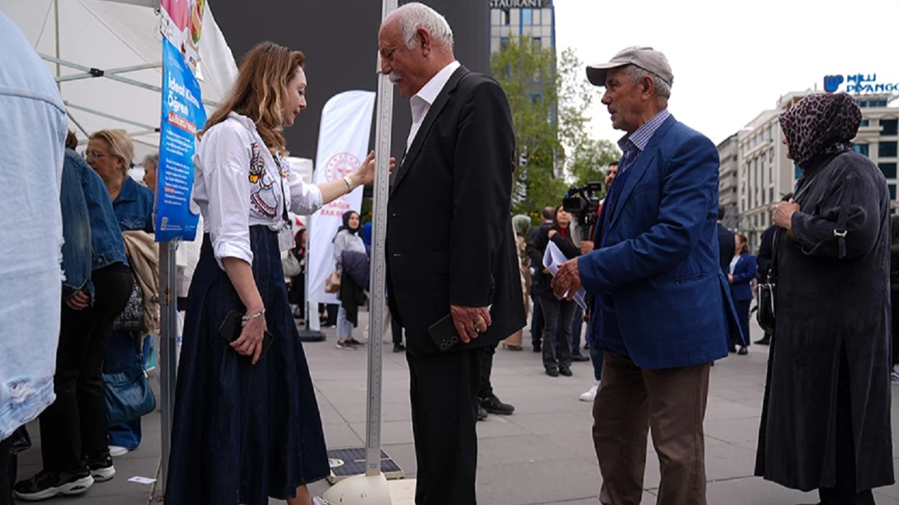 'İdeal Kilonu Öğren, Sağlıklı Yaşa' kampanyası: Çoğunluk normalin üzerinde