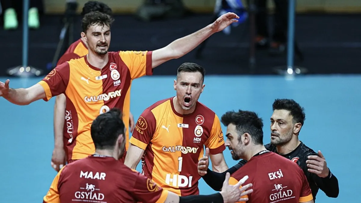 Galatasaray'dan Fenerbahçe'ye göndermeli paylaşım!