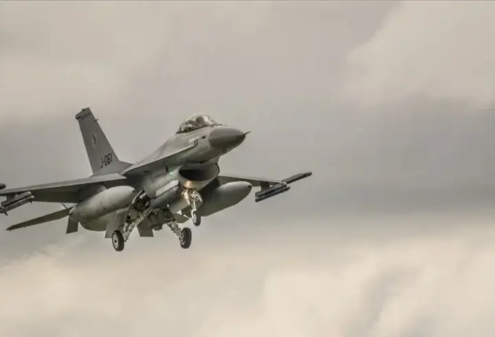 ABD'den Ukrayna'ya 310 milyon dolarlık F-16 eğitimi ve desteği satışı
