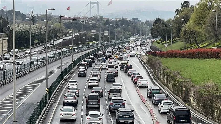 Ramazan Bayramı'nın son gününde trafik yoğunluğu yaşanıyor