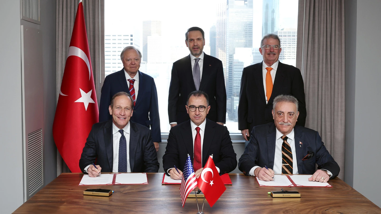 Bakan Bayraktar duyurdu: TPAO ile ABD petrol devi arasında ortak girişim anlaşması imzalandı