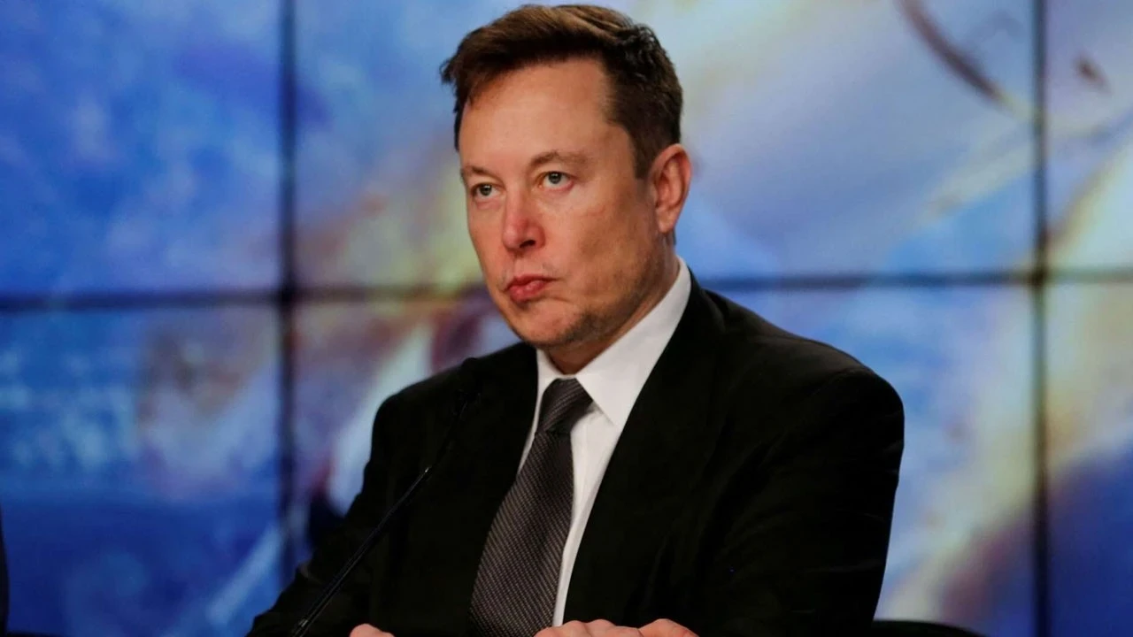Elon Musk’ın şirketine müstehcenlik davası