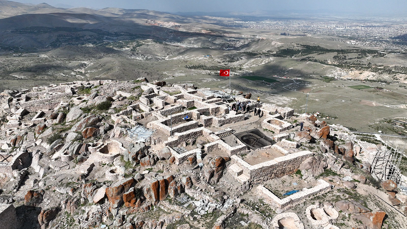 5 bin yıllık kale turizme kazandırılmaya çalışılıyor