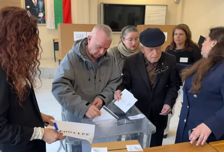 Bulgaristan seçimi için Avcılar’da sandık başına gittiler