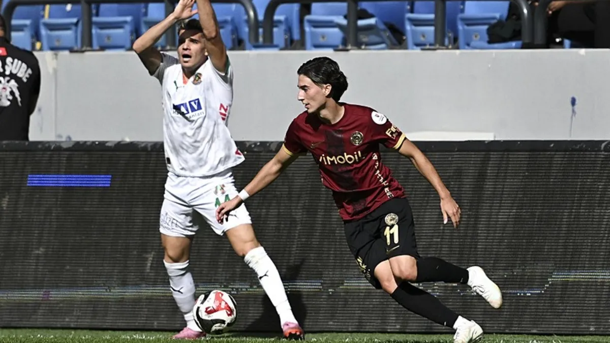 Trabzonspor'da Göktan Gürpüz’e çok yakın takip