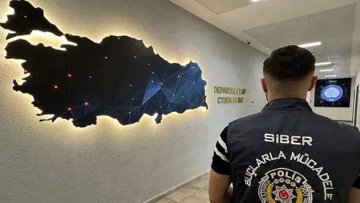 27 İlde Dev Şafak Baskını! 643 Şüpheli Yakalandı, 303 Kişi Cezaevinde