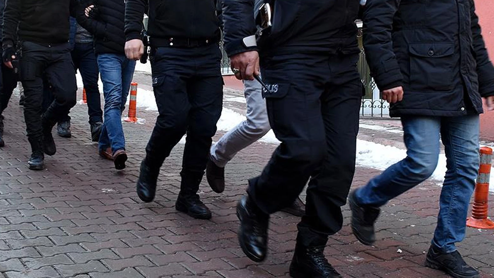 İstanbul merkezli "bahis" operasyonunda 31 şüpheli yakalandı
