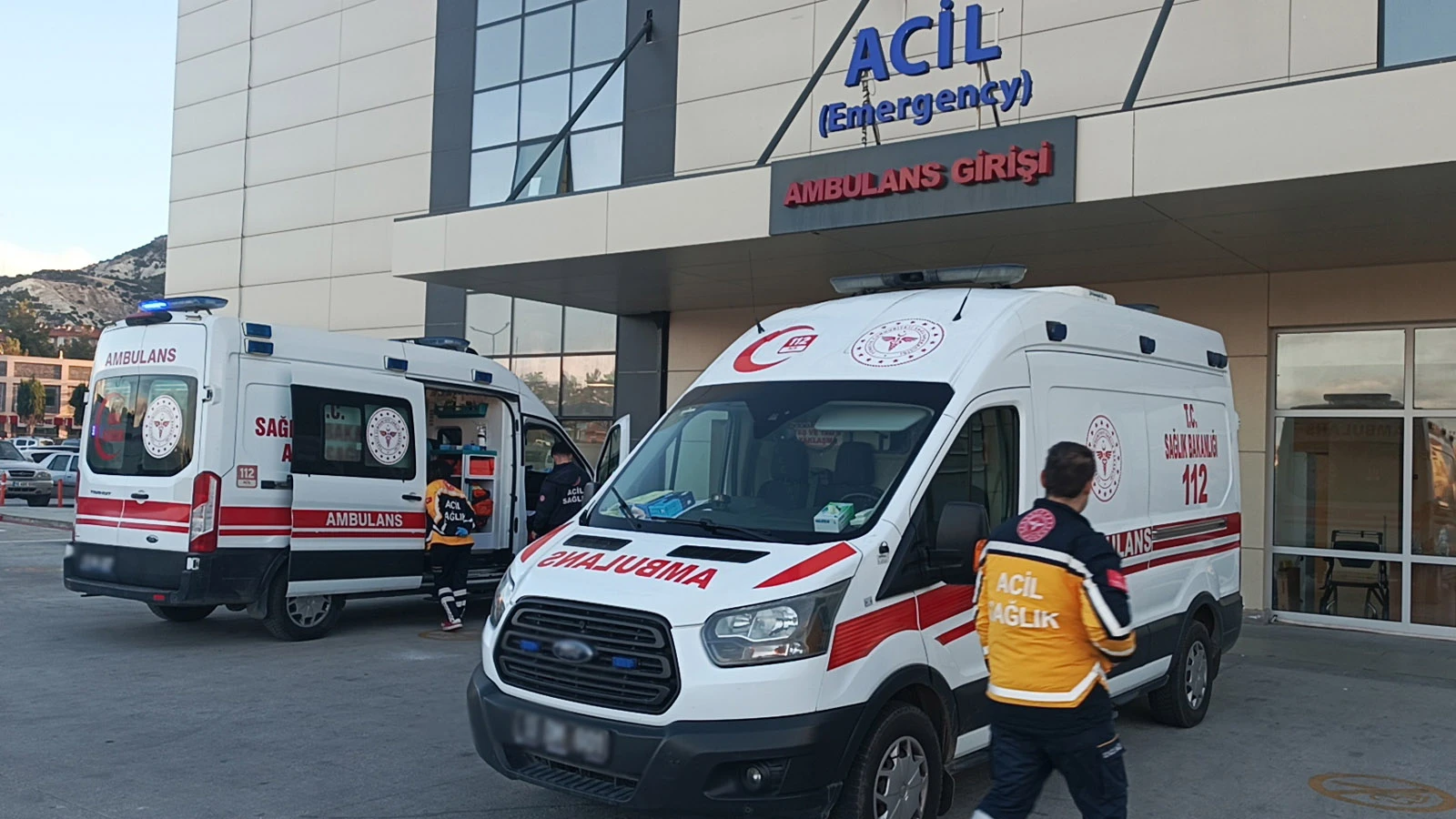 Okul çıkışı dehşet: Parkta darbedilen kız öğrenci hastanelik oldu