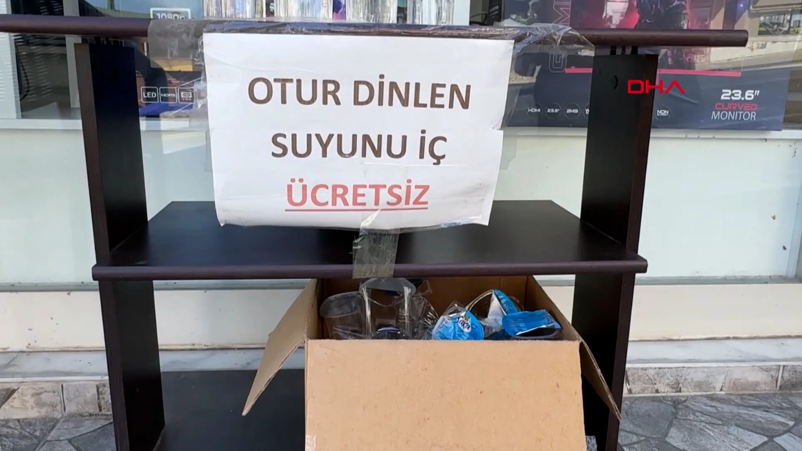 Ordu'da hastane yolu üzerinde ücretsiz hizmet: Su ve sandalye ile dinlenme imkanı