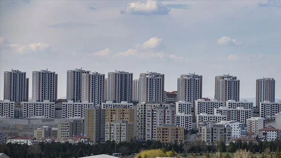 Yüzde 130 aidat zammına karşı çıktı, darp edildi