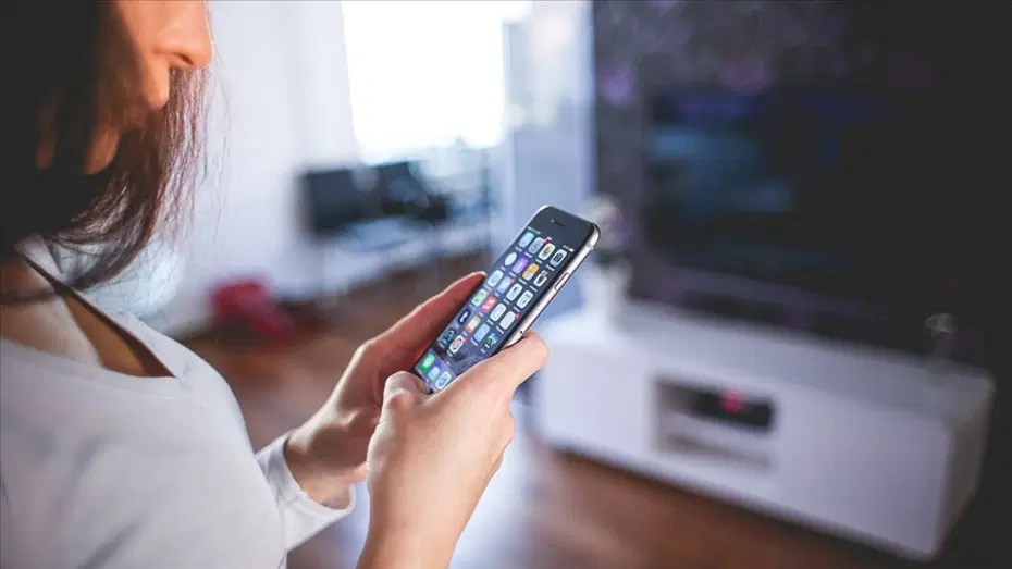 Günde 7 saat internette geçiyor. İşte Google'da en çok aranan kelime