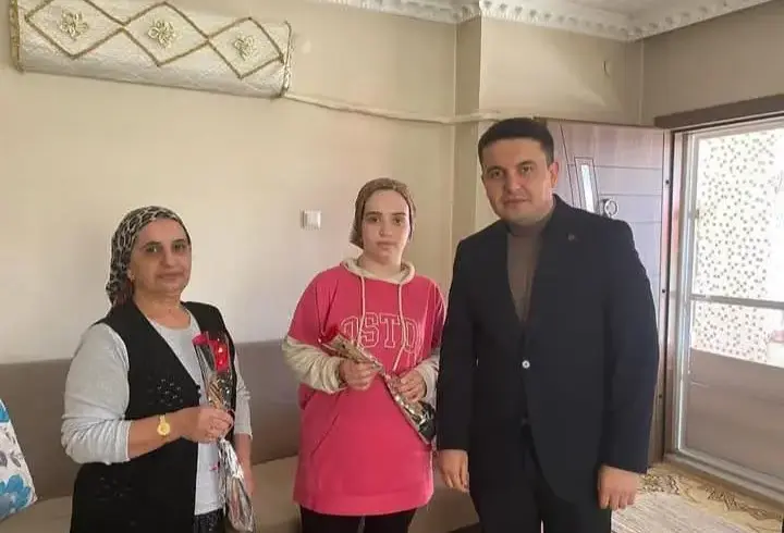 Kaymakam Şahin şehit ailelerine ziyaret etti