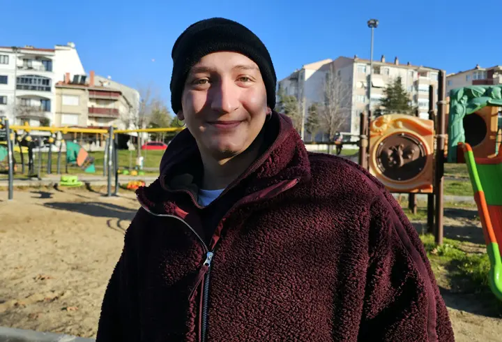 Kanseri yenen mimar, sevincini trafikte korna çalarak kutladı