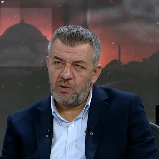 Hüdayi Vakfı'nın 'yozlaşma' manifestosuna destek: Bize Müslümanlığımızı hatırlatan metinden şikayetçi olamayız