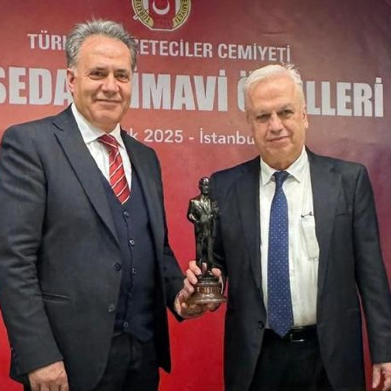 Prof. Dr. Sezai Yılmaz'a TGC Sedat Simavi ödülü