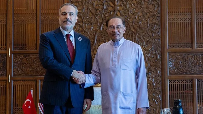 Dışişleri Bakanı Fidan, Malezya Başbakanı Enver İbrahim tarafından kabul edildi
