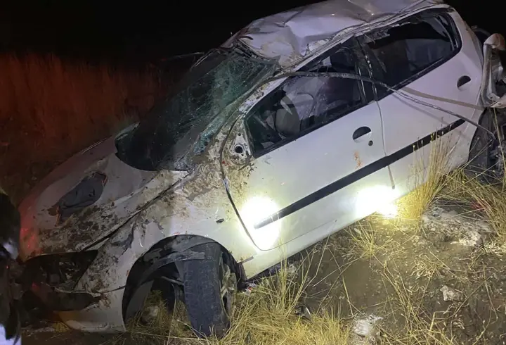 Kütahya’da takla atan otomobildeki 3 kişi yaralandı